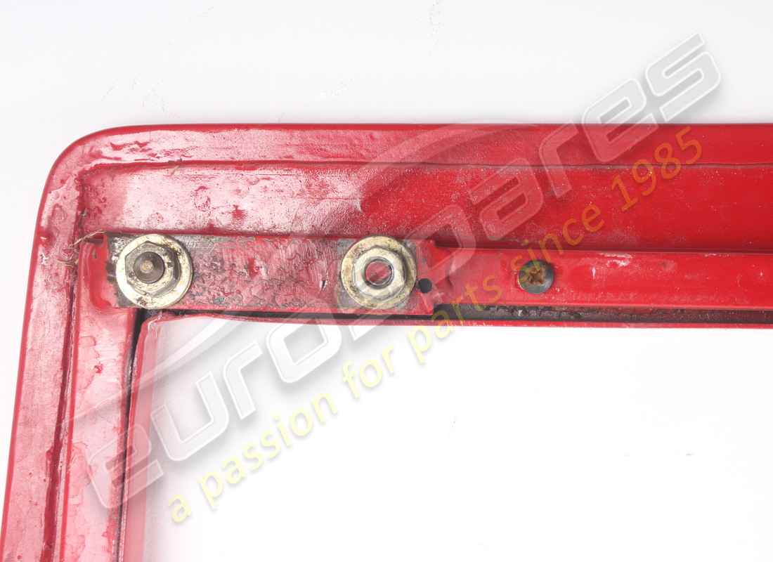 UTILISÉ FERRARI NUMÉRO DE PIÈCE DU CAPOT AVANT RHD 61858100 (3) utilisé ferrari numéro de pièce du capot avant rhd 61858100 (3)