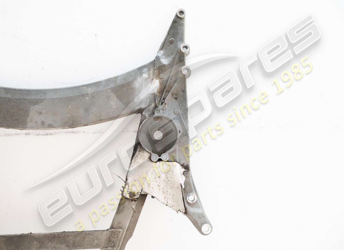 sous-châssis de moteur ferrari endommagé. numéro de pièce 985265529 (2)