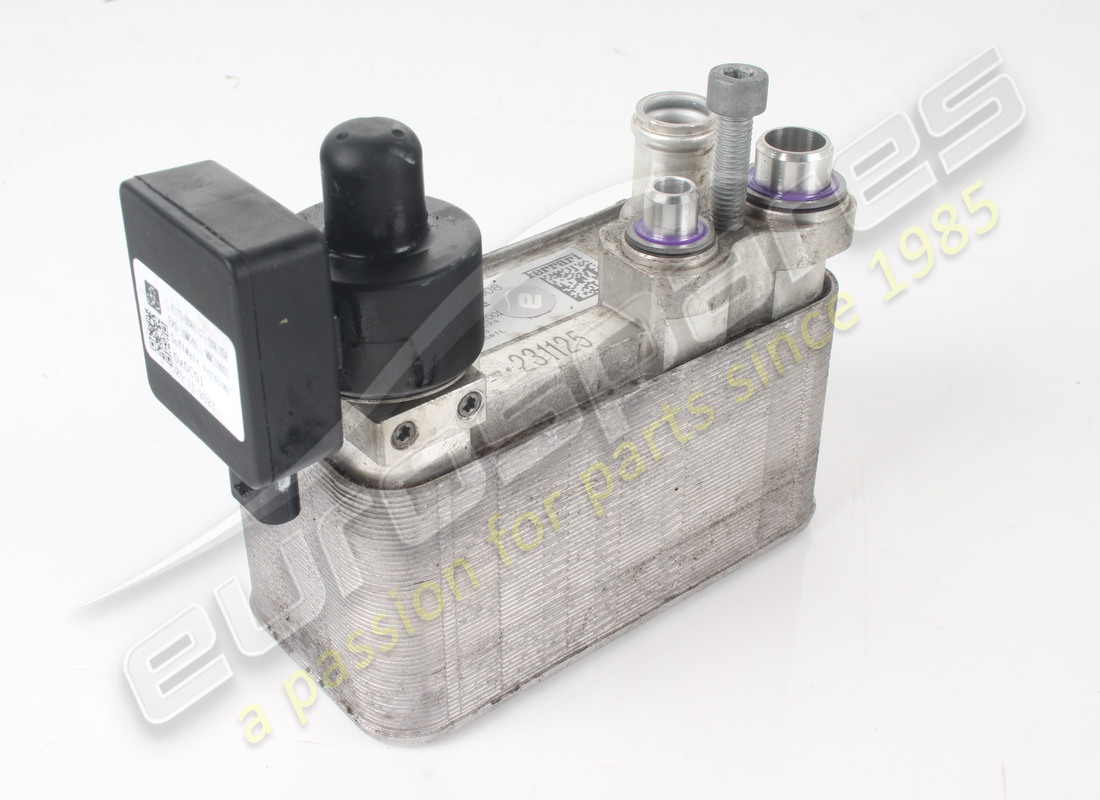 REFROIDISSEUR D'OCCASION Ferrari TAILLE 4 CON EXV. NUMÉRO DE PIÈCE 817608 (1)