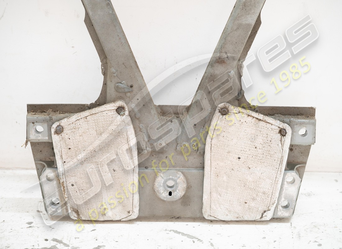 sous-châssis de moteur ferrari endommagé. numéro de pièce 985265529 (4)