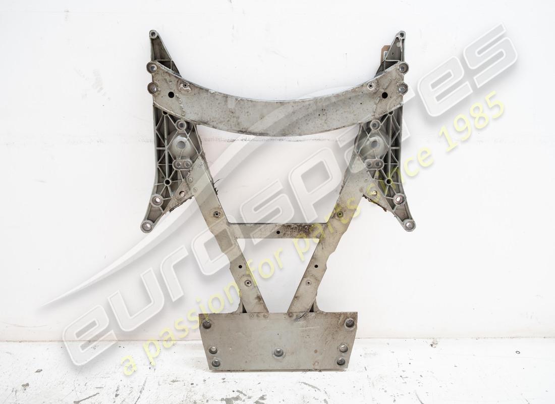 sous-châssis de moteur ferrari endommagé. numéro de pièce 985265529 (5)