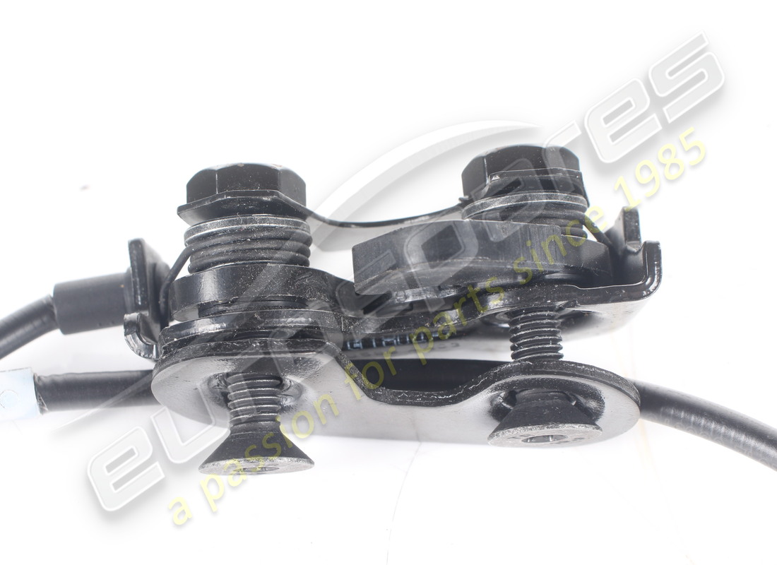 utilisé ferrari verrou droit. numéro de pièce 83875900 (3)