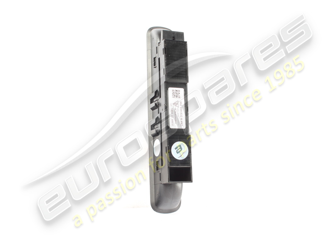 bouton-poussoir d'occasion porsche pour l'actionnement du couvercle arrière matt b. numéro de pièce 992959832a6n3 (2)