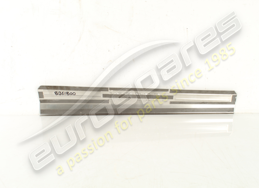 utilisé ferrari plaque de pied droite. numéro de pièce 81361800 (4)