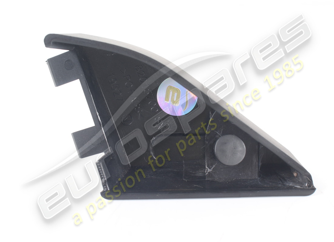 garniture triangulaire de porte gauche d'occasion ferrari. numéro de pièce 82018700 (4)