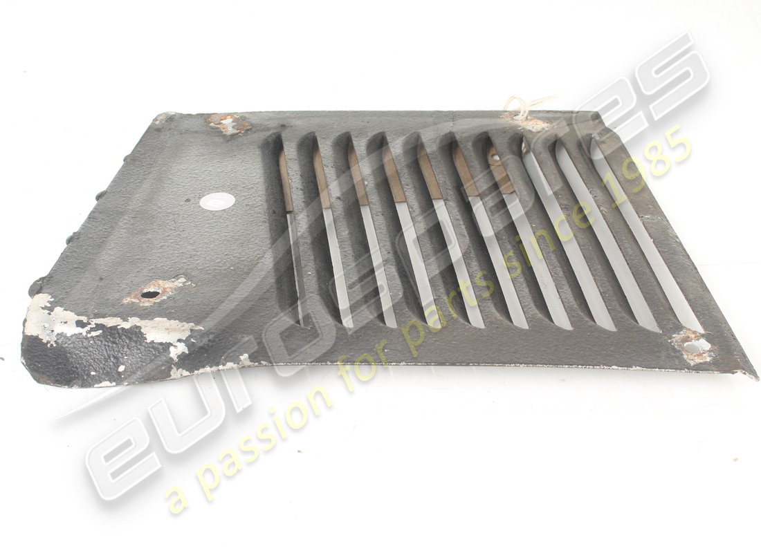 CALANDRE INTÉRIEURE D'AILE AVANT GAUCHE D'OCCASION. RÉFÉRENCE : 62492400 (3) calandre intérieure d'aile avant gauche d'occasion. référence : 62492400 (3)