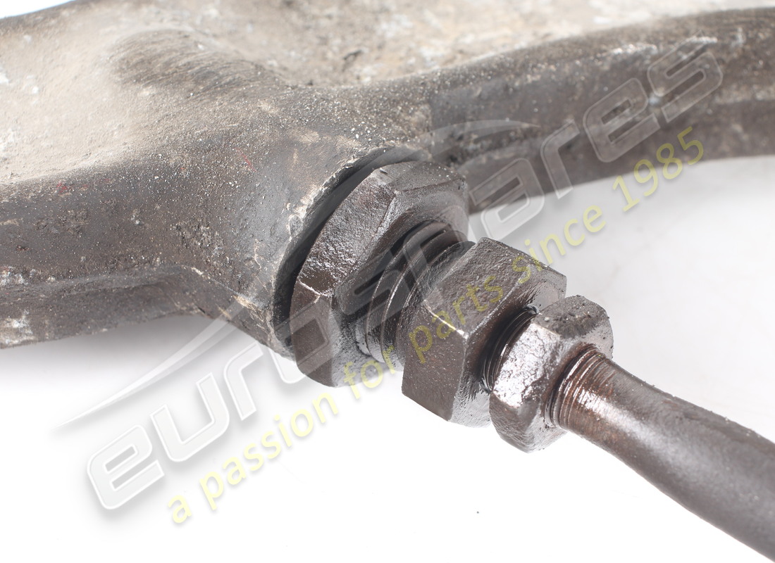 LEVIER INFÉRIEUR DE SUSPENSION ARRIÈRE GAUCHE D'OCCASION MASERATI. RÉFÉRENCE 387000013 (3) levier inférieur de suspension arrière gauche d'occasion maserati. référence 387000013 (3)