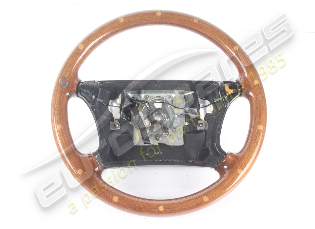 VOLANT Maserati UTILISÉ. NUMÉRO DE PIÈCE 377800104 (1)