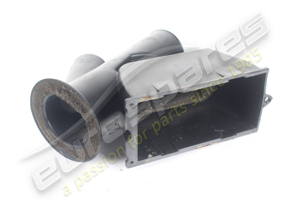 UTILISÉ Maserati CONDOTTO AREAZIONE PLUS TARD.DX . NUMÉRO DE PIÈCE 375590110 (1)