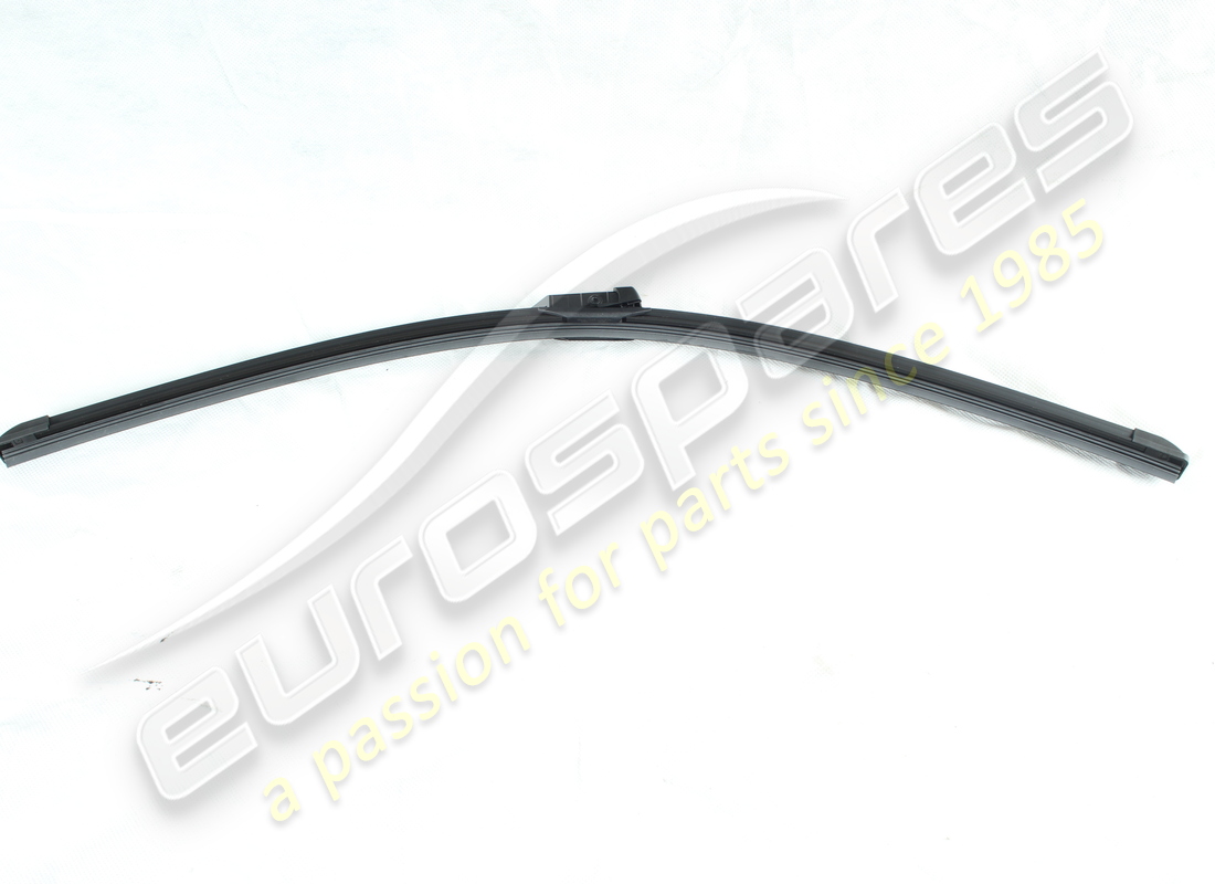 neuf maserati brosse d'essuie-glace. numéro de pièce 670156545 (2)