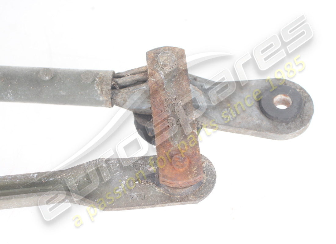 used maserati windscreen wiper unit. part number 373300100 (4)