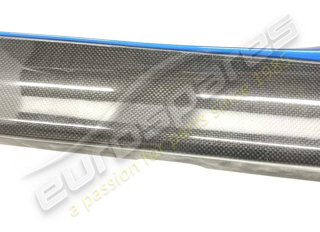 utilisé ferrari jupe latérale lh carbone. numéro de pièce 985796474 (2)