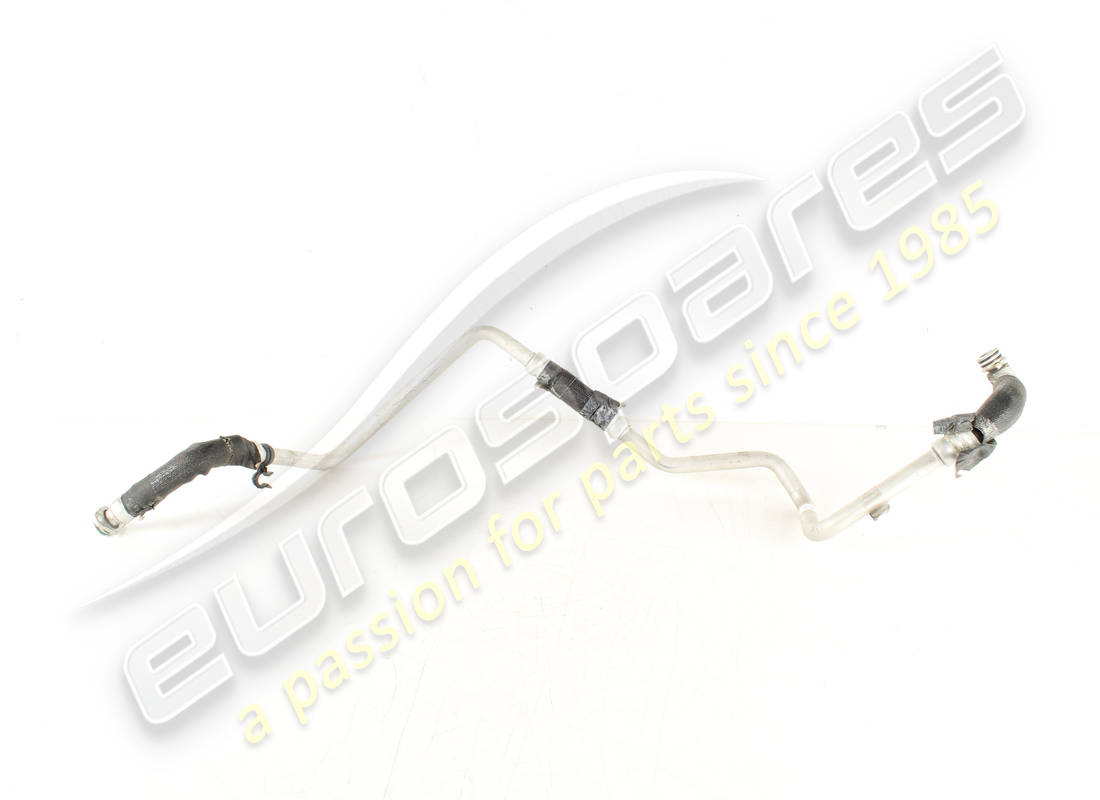 TUYAU D'ADMINISTRATION D'EAU Ferrari UTILISÉ. NUMÉRO DE PIÈCE 330917 (1)