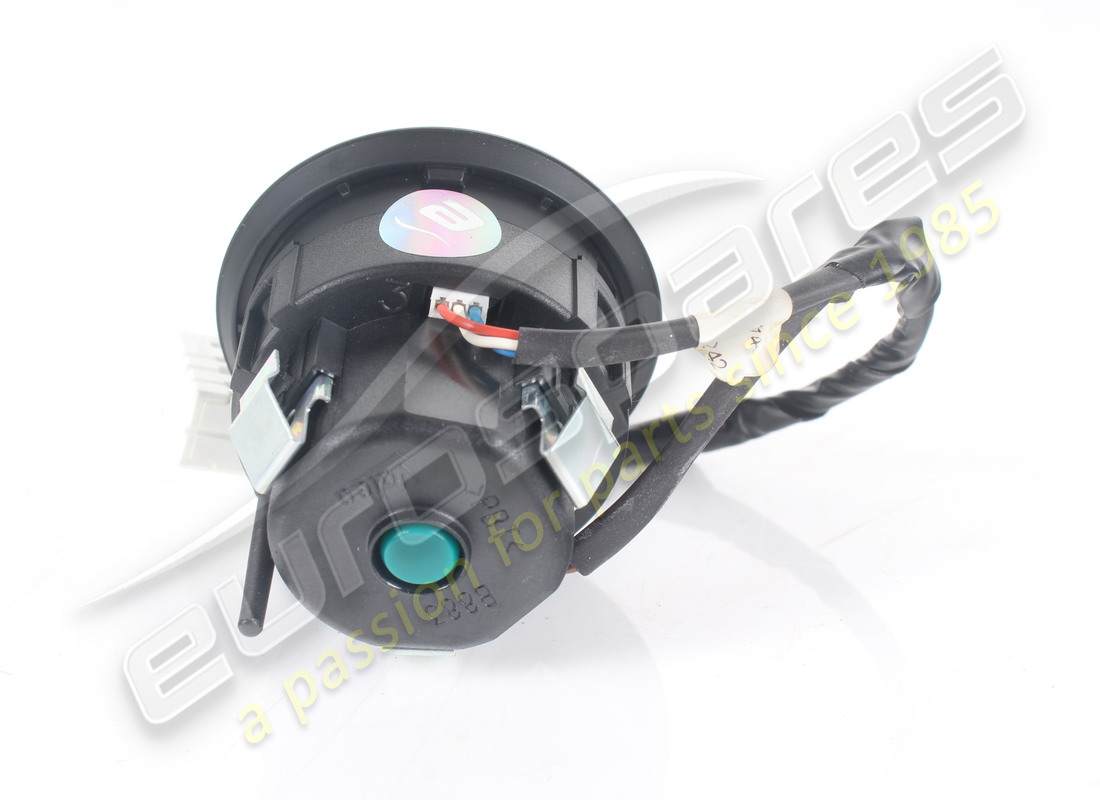 UTILISÉ FERRARI FEUX ET COMMUTATEUR DE FEU ANTIBROUILLARD ARRIÈRE. NUMÉRO DE PIÈCE 319553 (3) utilisé ferrari feux et commutateur de feu antibrouillard arrière. numéro de pièce 319553 (3)