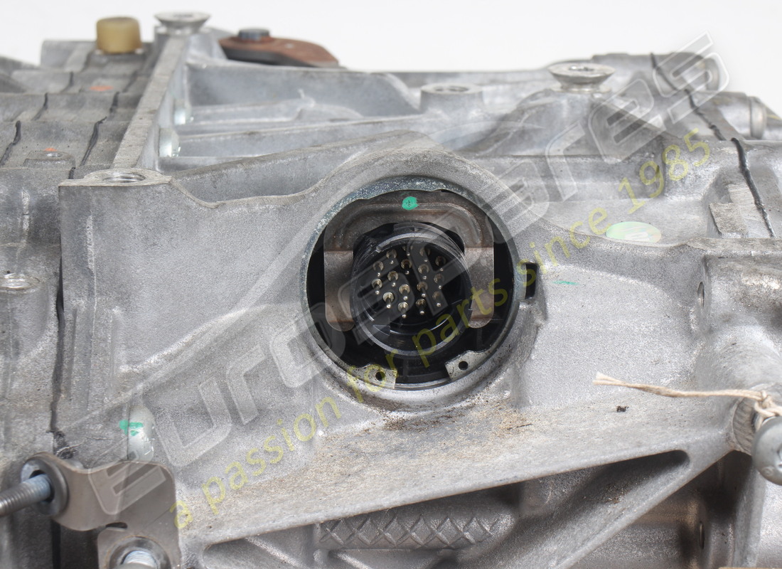 FERRARI BOITE DE VITESSES DCT COMPLÈTE UTILISÉE. NUMÉRO DE PIÈCE 864807 (7) ferrari boite de vitesses dct complète utilisée. numéro de pièce 864807 (7)