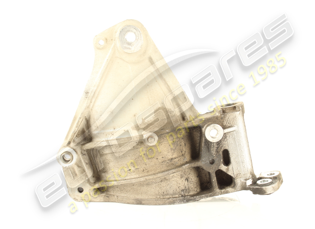 utilisé le support ferrari. numéro de pièce 278143 (2)