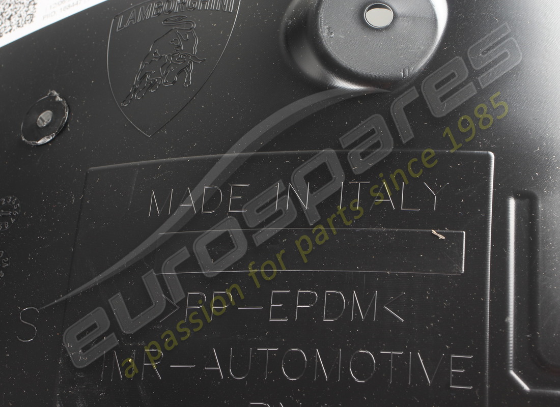 nouveau carter de roue lamborghini. numéro de pièce 4ml821171c (3)