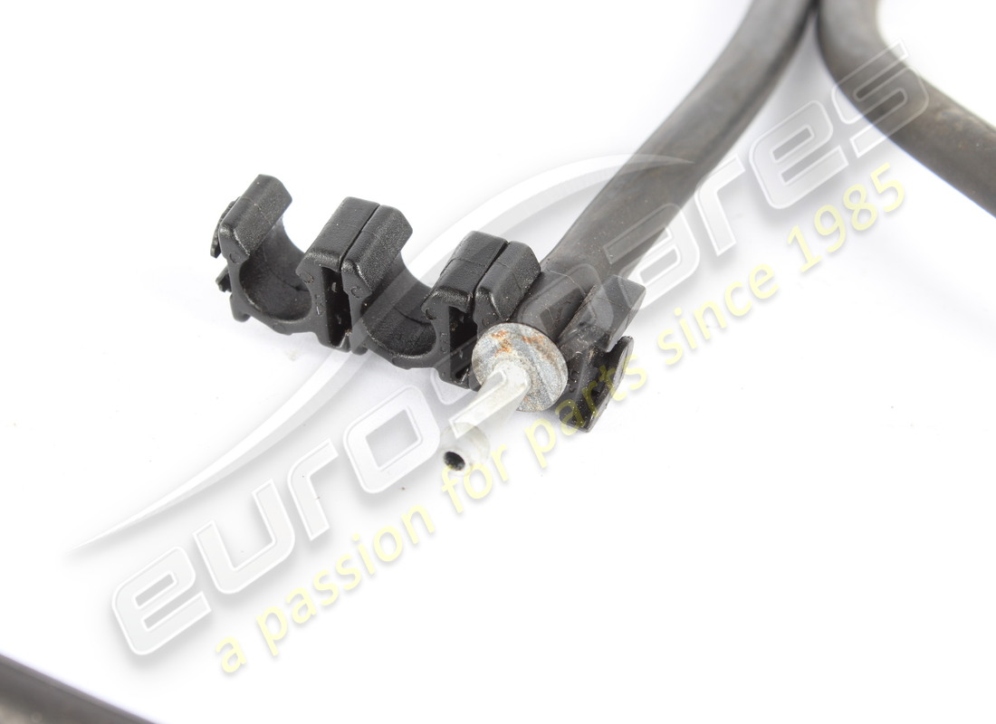 tuyau ferrari utilisé. numéro de pièce 122760 (2)