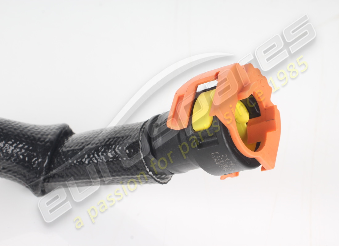 UTILISÉ FERRARI TUBO DA SEZIONAM A TEV DX E. NUMÉRO DE PIÈCE 770888 (2) utilisé ferrari tubo da sezionam a tev dx e. numéro de pièce 770888 (2)