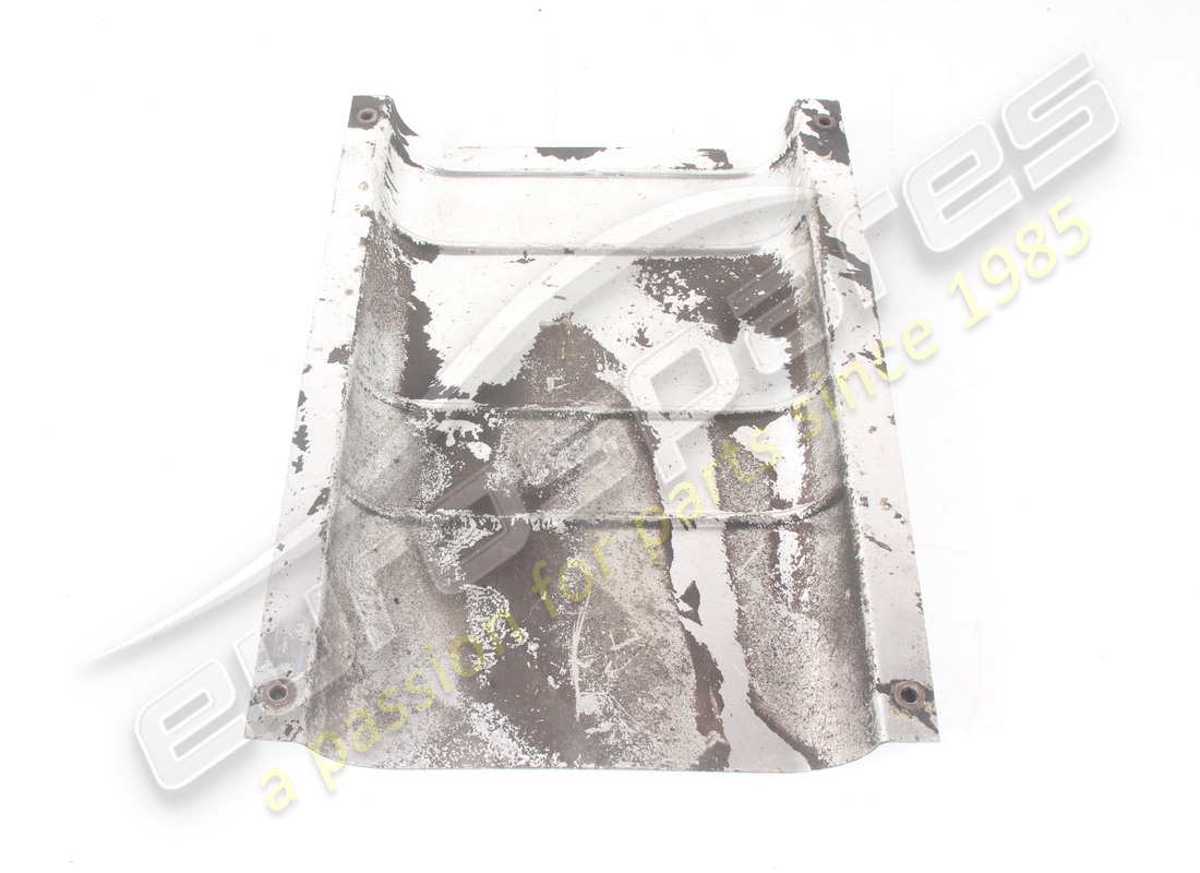 CLOISON D'OCCASION MASERATI. NUMÉRO DE PIÈCE 379000137 (2) cloison d'occasion maserati. numéro de pièce 379000137 (2)