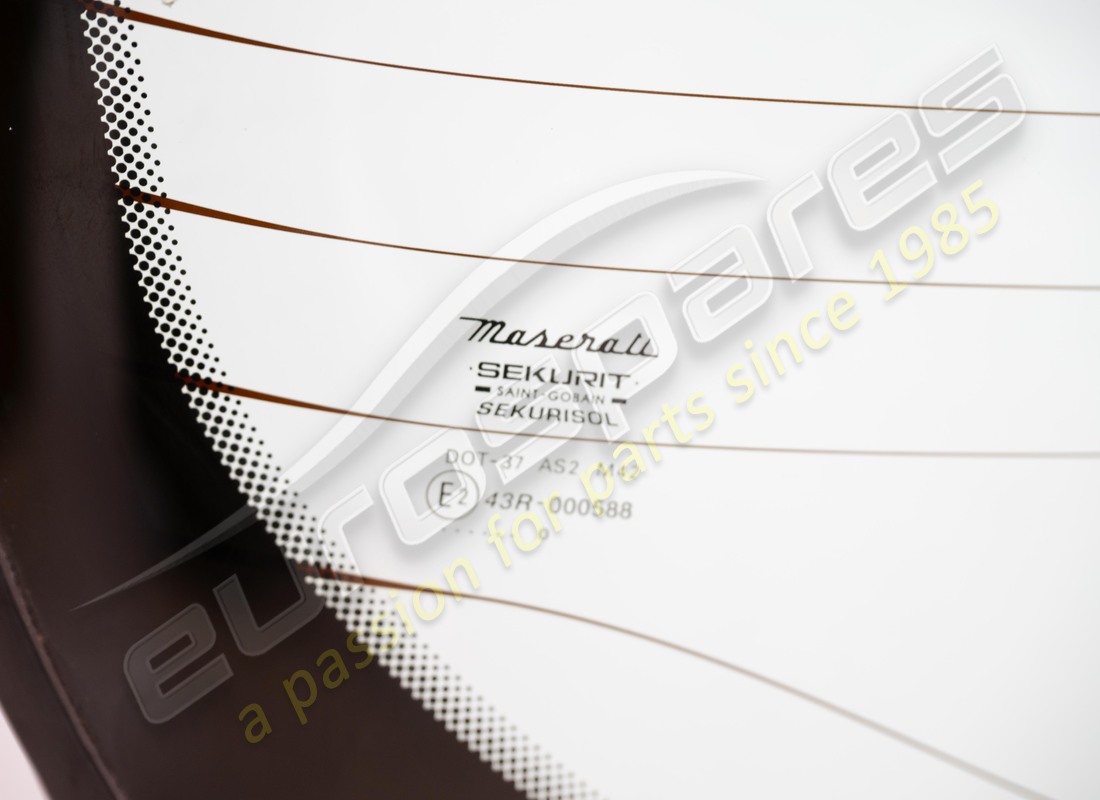 UTILISÉ MASERATI FENÊTRE ARRIÈRE. NUMÉRO DE PIÈCE 387700600 (3) utilisé maserati fenêtre arrière. numéro de pièce 387700600 (3)