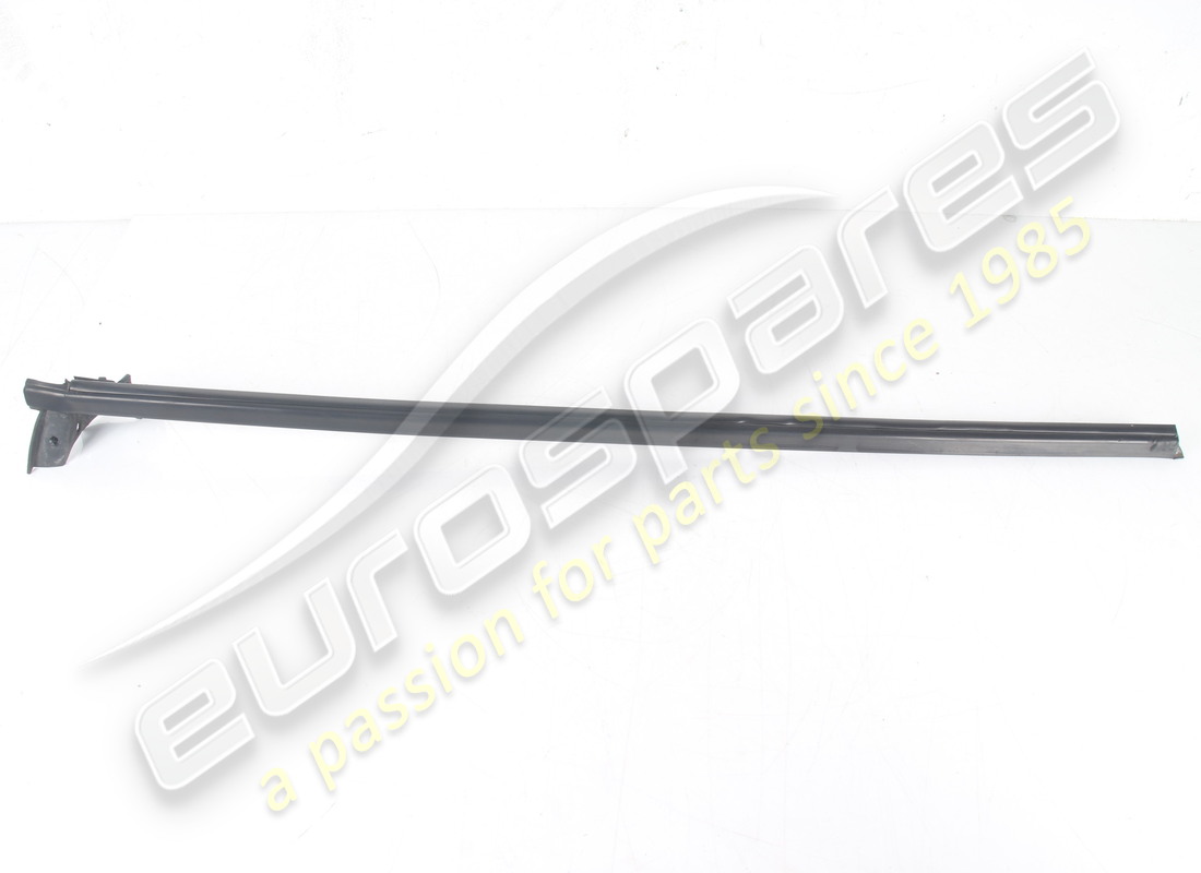 JOINT D'ÉTANCHÉITÉ DE VITRE AVANT DROITE D'OCCASION MASERATI. NUMÉRO DE PIÈCE 67820200 (4) joint d'étanchéité de vitre avant droite d'occasion maserati. numéro de pièce 67820200 (4)