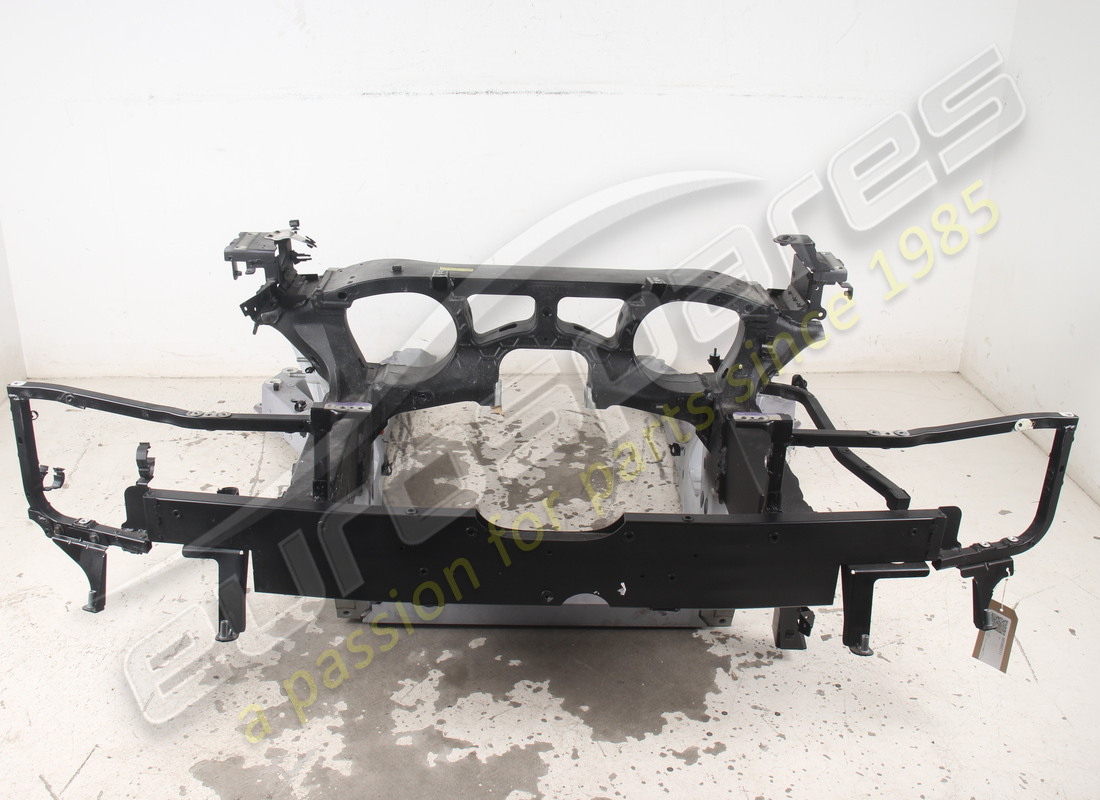 utilisé ferrari sous-châssis arrière. numéro de pièce 985966511 (3)