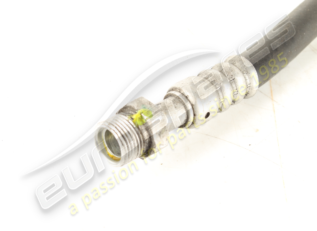 tuyau d'occasion ferrari provenant du compresseur. référence 83330500 (3)