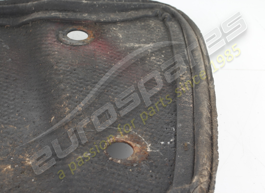 used ferrari rh gravel guard rhd gts. part number 61870600 (2)