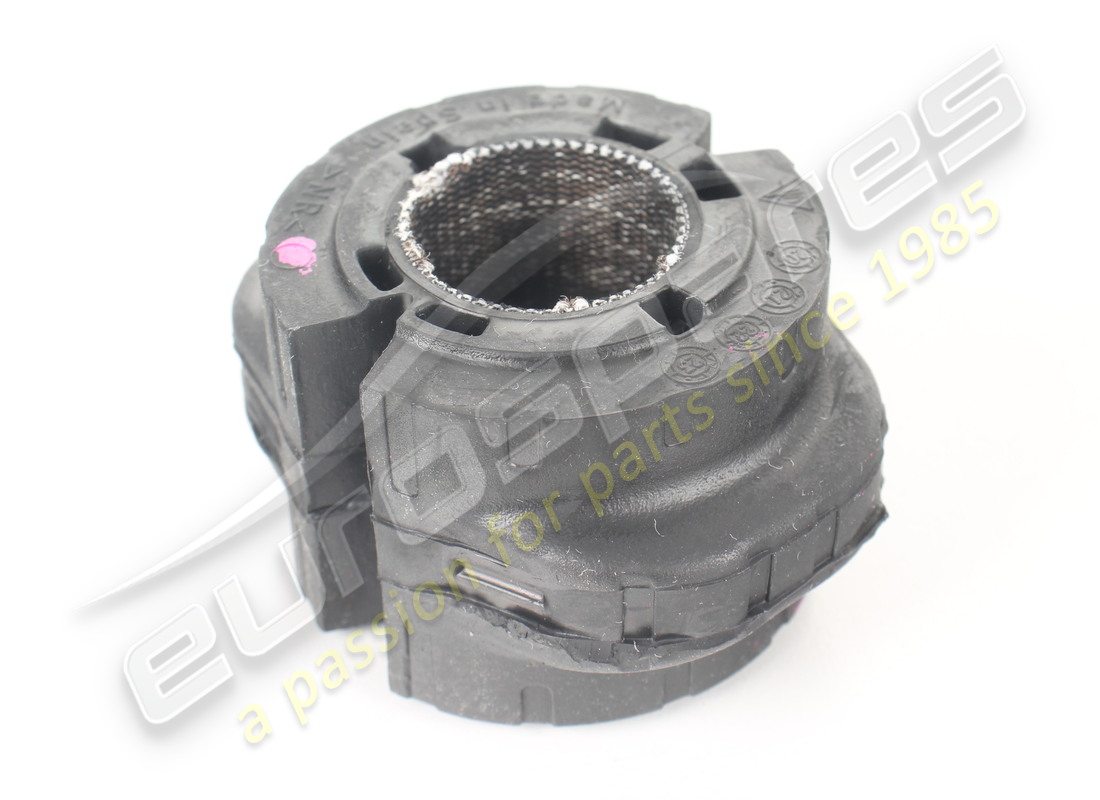 nouveau support porsche pour stabilisateur. numéro de pièce 99134379208 (1)