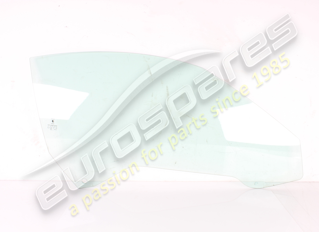 utilisé ferrari fenêtre de porte droite. numéro de pièce 86774300 (1)