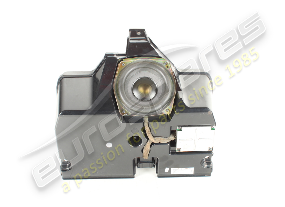 Caisson de basses Bose complet d'occasion Maserati. Numéro de pièce 67071100 (1)