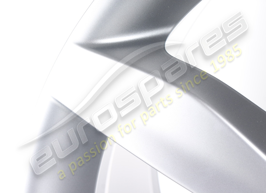 nouvelle roue arrière ferrari. numéro de pièce 336561 (2)