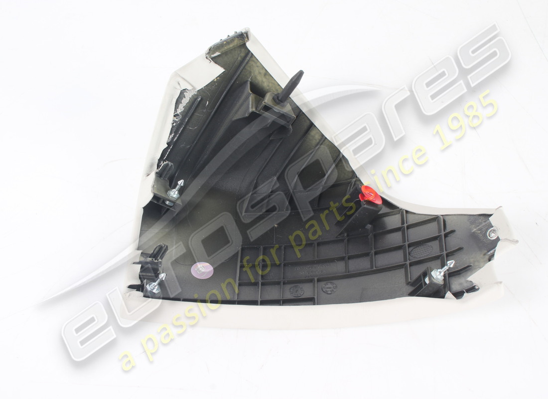 panneaux de tableau de bord inférieurs d'occasion eurospares en cuir gris clair 4301. références 947673 et 947672 en cuir et non en alcantara. référence eap1723553 (13)