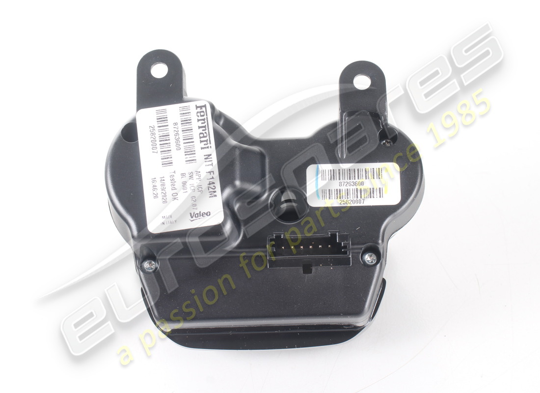 nouveau contrôle ferrari nit (pour apple car play). numéro de pièce 87263600 (4)