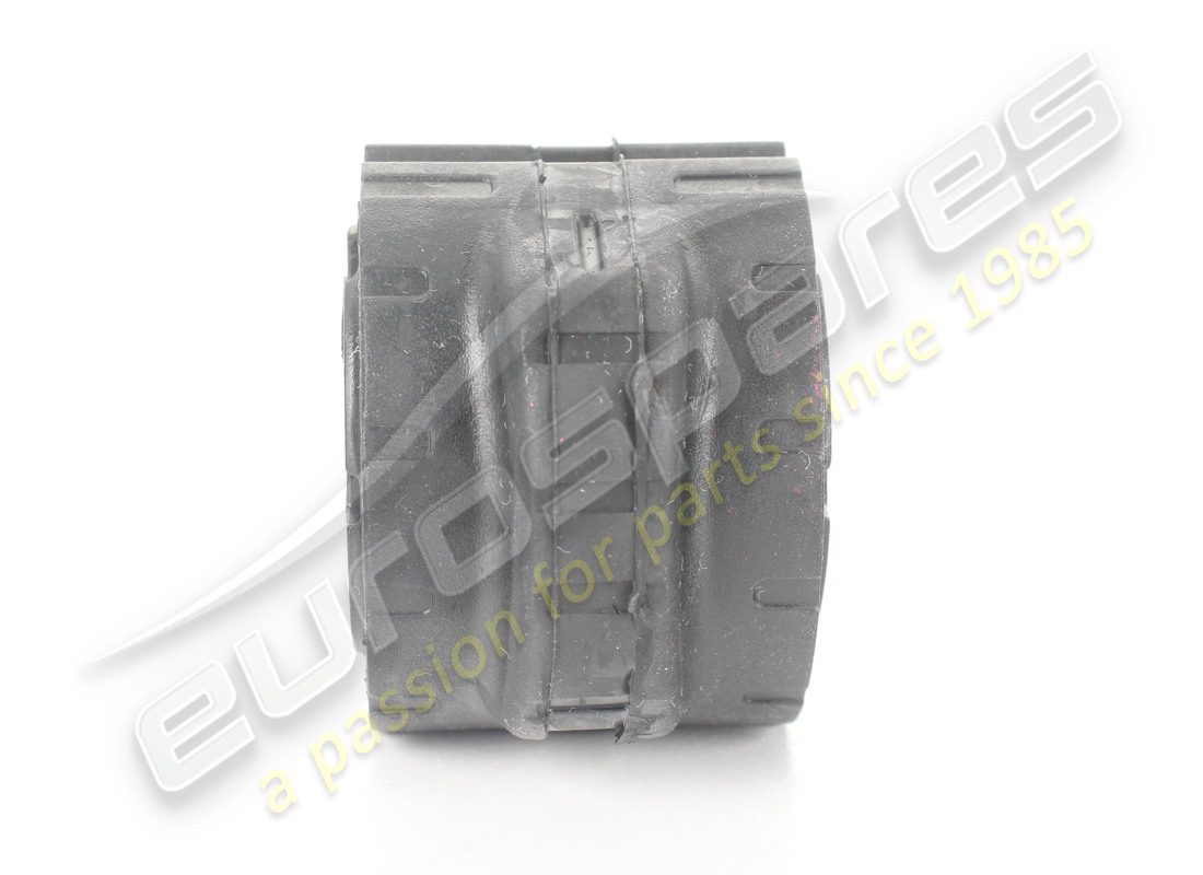 nouveau support porsche pour stabilisateur. numéro de pièce 99134379208 (2)