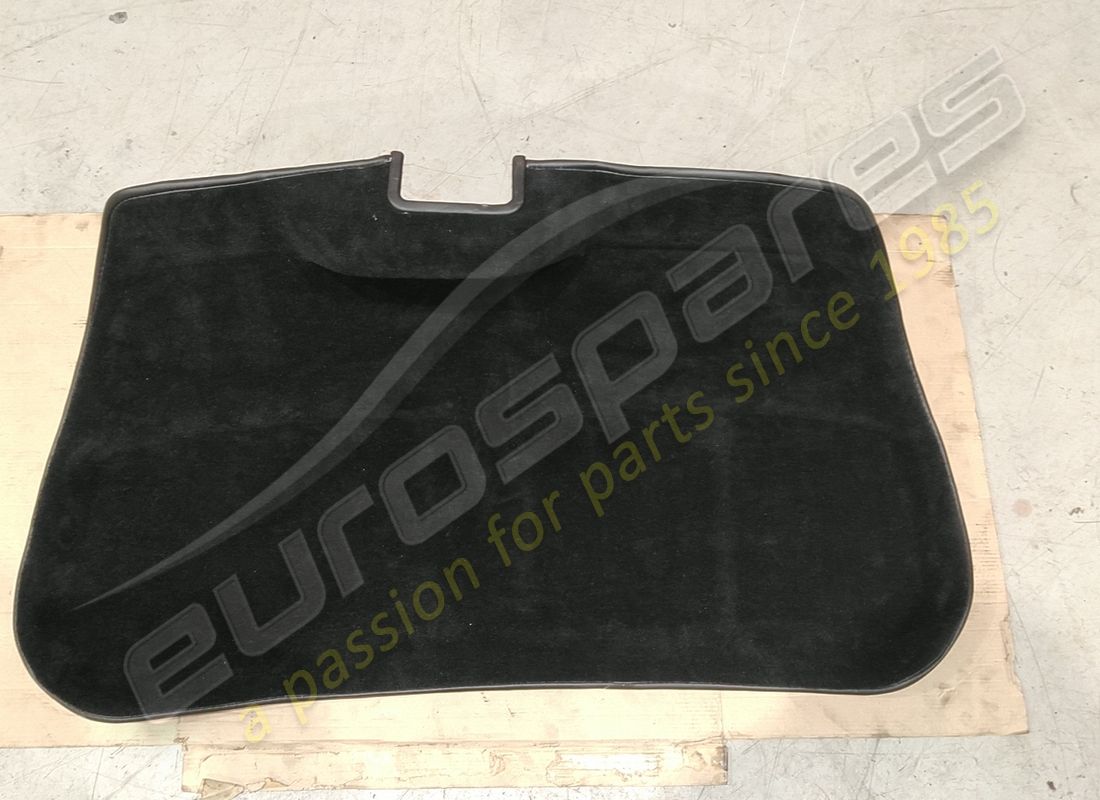 Ferrari TAPIS DE CAPOT DE COFFRE UTILISÉ NOIR . NUMÉRO DE PIÈCE 63757890 (1)