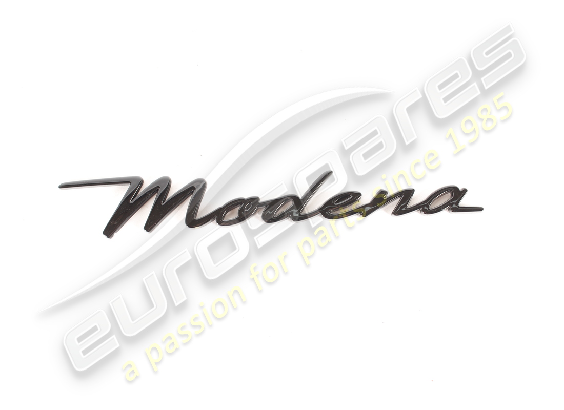 LOGO AVANT DROIT MODENA D'OCCASION Maserati. NUMÉRO DE PIÈCE 670157086 (1)
