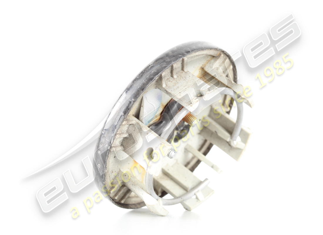 CACHE-MOYEU EN CARBONE D'OCCASION FERRARI. RÉFÉRENCE : 281089 (3) cache-moyeu en carbone d'occasion ferrari. référence : 281089 (3)