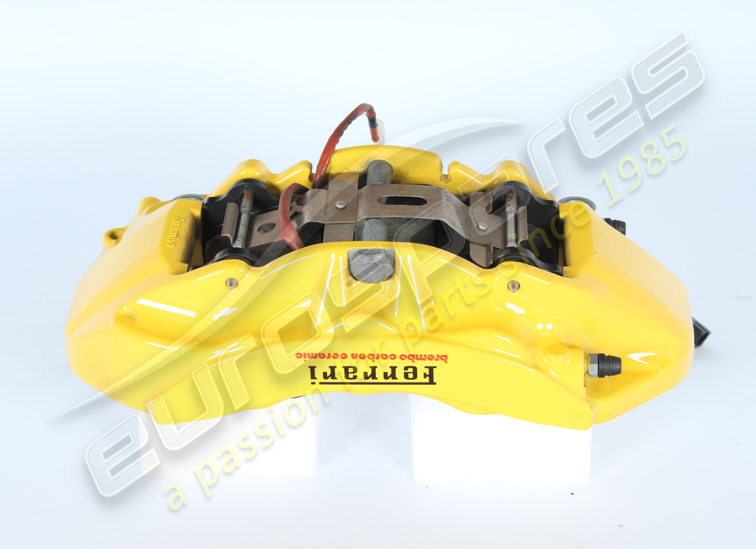 UTILISÉ Ferrari ÉTRIER AVANT DROIT AVEC PLAQUETTES. NUMÉRO DE PIÈCE 297309 (1)