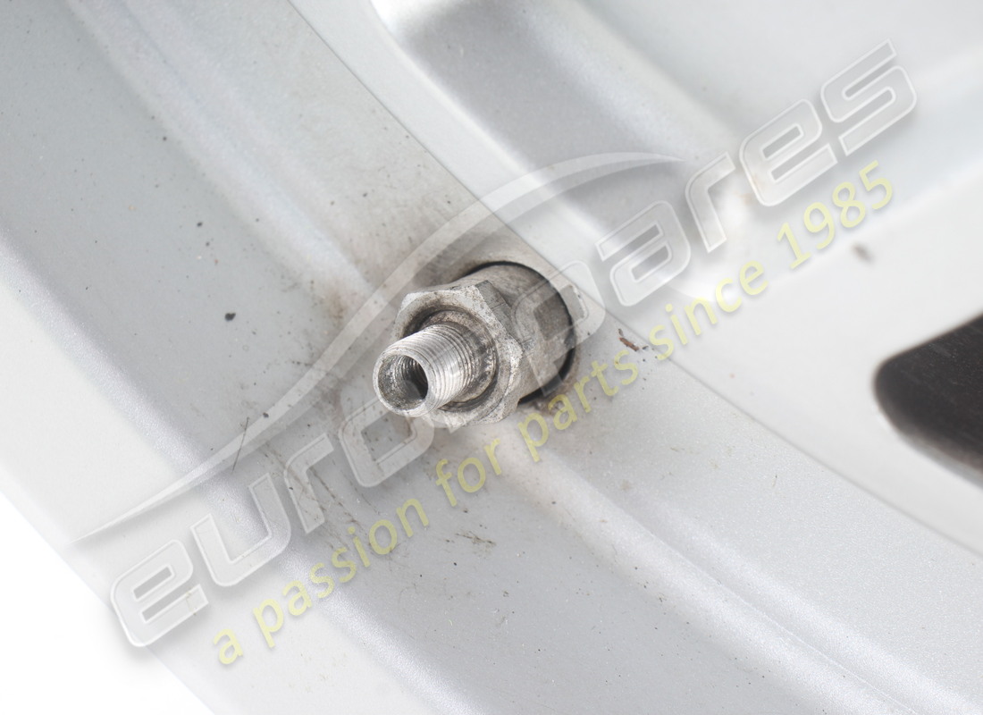 ROUE AVANT D'OCCASION FERRARI 7JX16. RÉFÉRENCE 137079 (4) roue avant d'occasion ferrari 7jx16. référence 137079 (4)