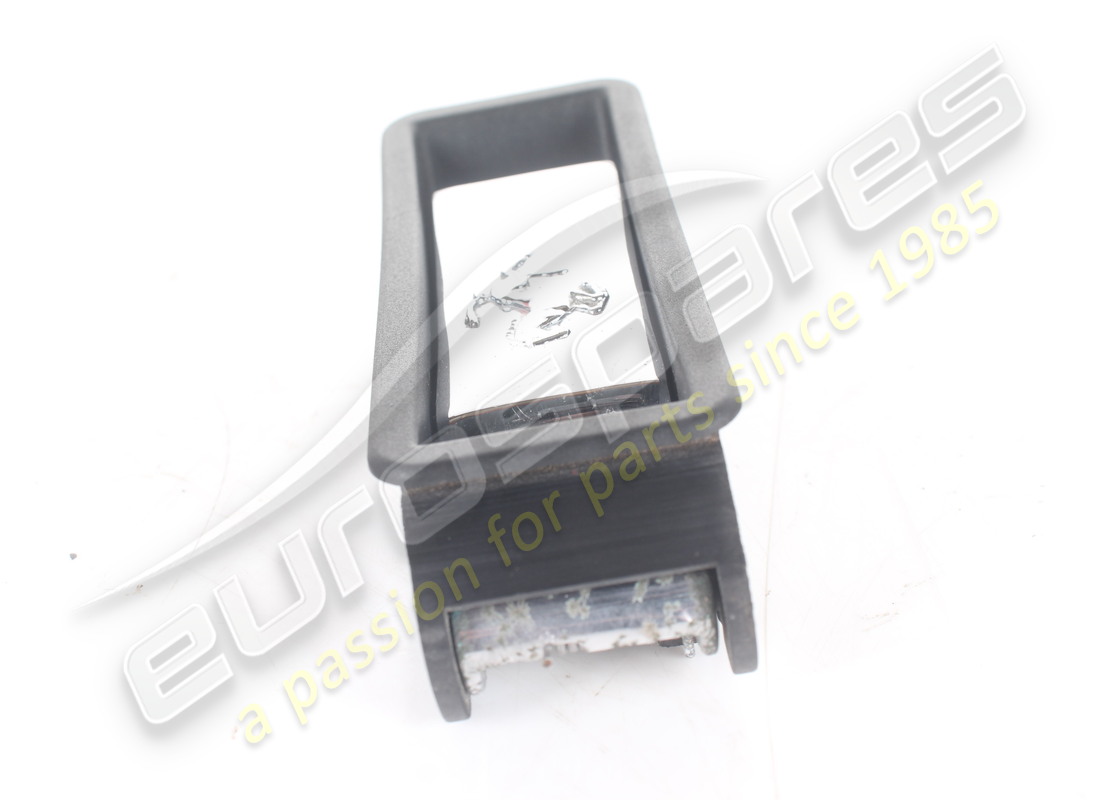 poignée de déverrouillage interne de botte endommagée ferrari (motif cheval en relief). référence 63011800 (5)