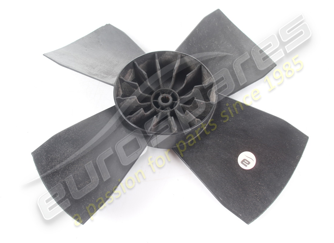 UTILISÉ FERRARI PALE DE VENTILATEUR. NUMÉRO DE PIÈCE 62441100 (3) utilisé ferrari pale de ventilateur. numéro de pièce 62441100 (3)