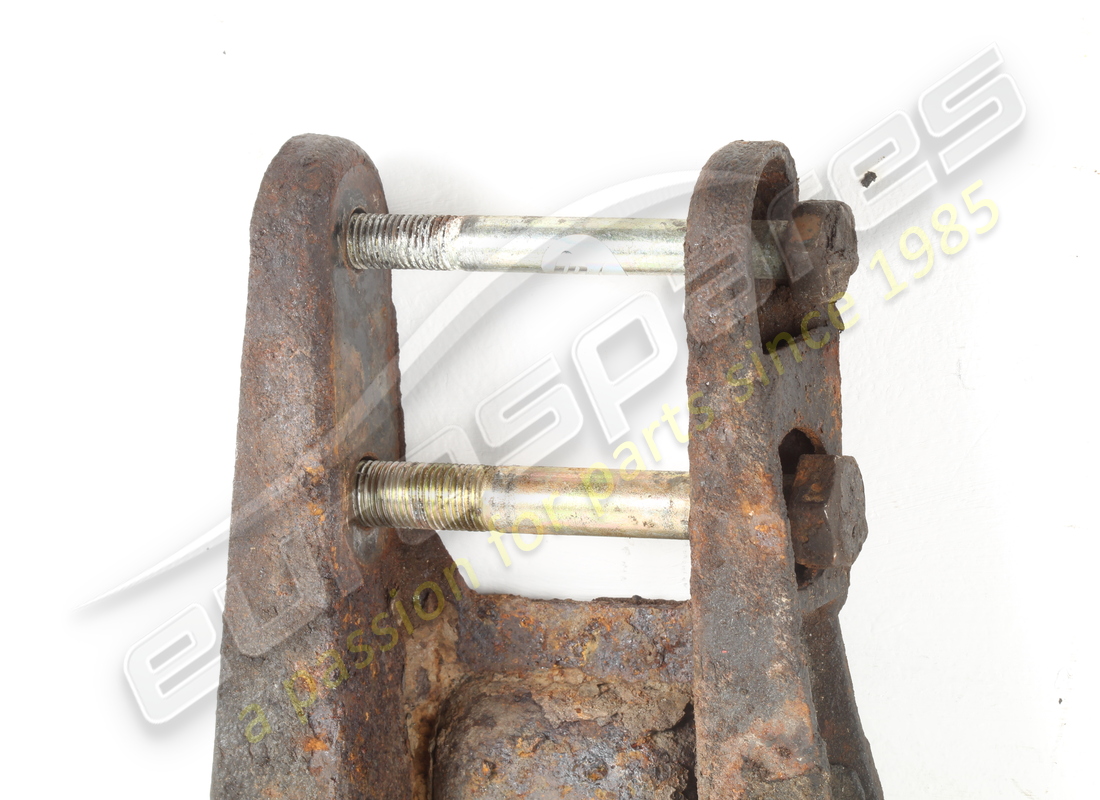 LEVIER INFÉRIEUR DE SUSPENSION AVANT GAUCHE D'OCCASION Ferrari. NUMÉRO DE PIÈCE 115707 (1)