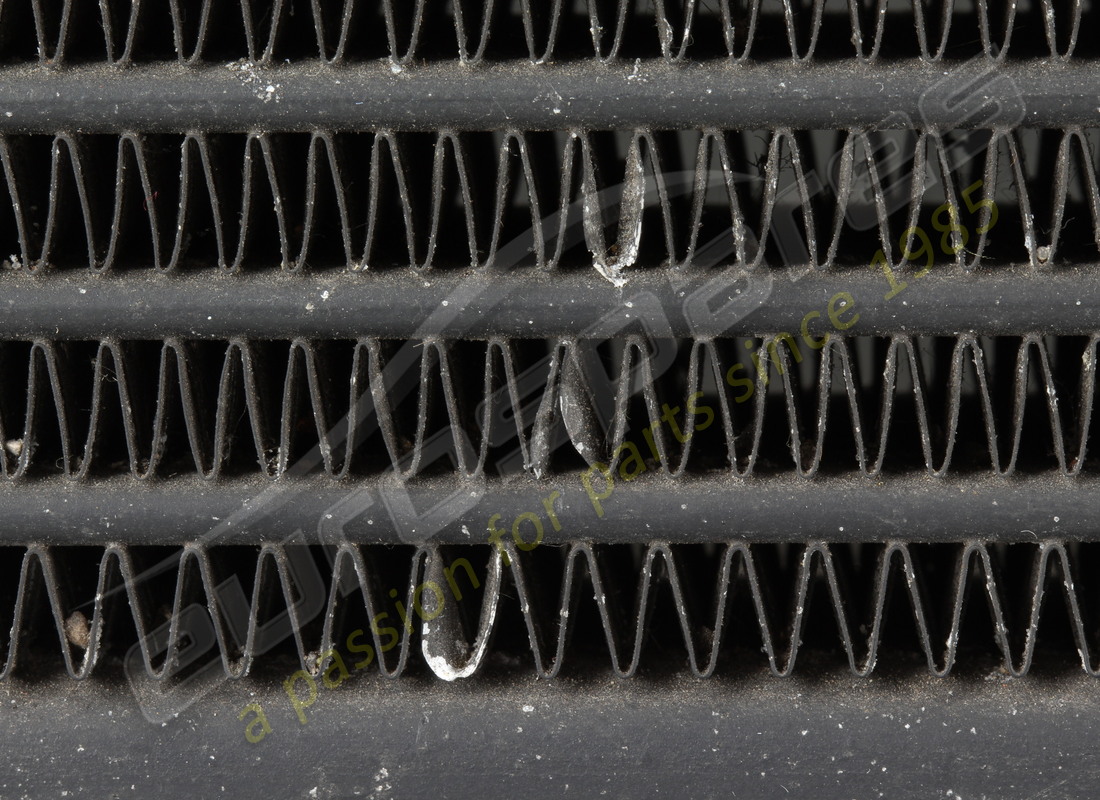 radiateur à huile ferrari utilisé. numéro de pièce 175696 (6)