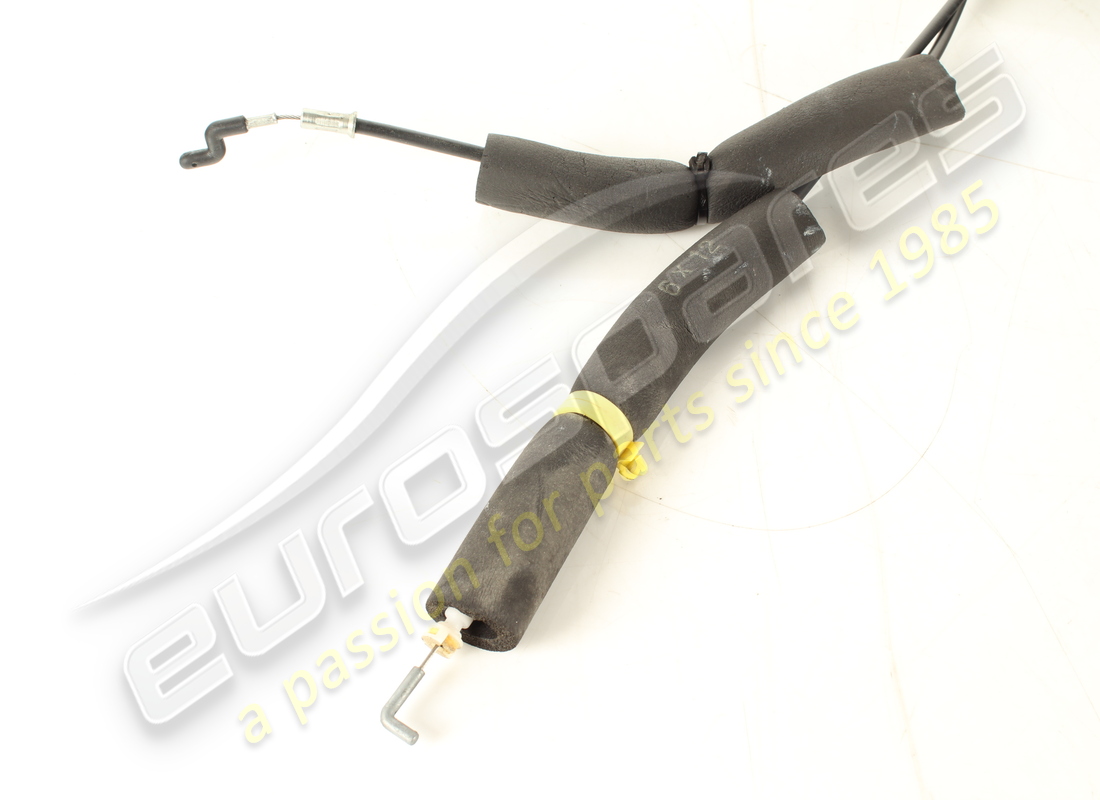 utilisé ferrari serrure de porte droite. numéro de pièce 83987800 (3)