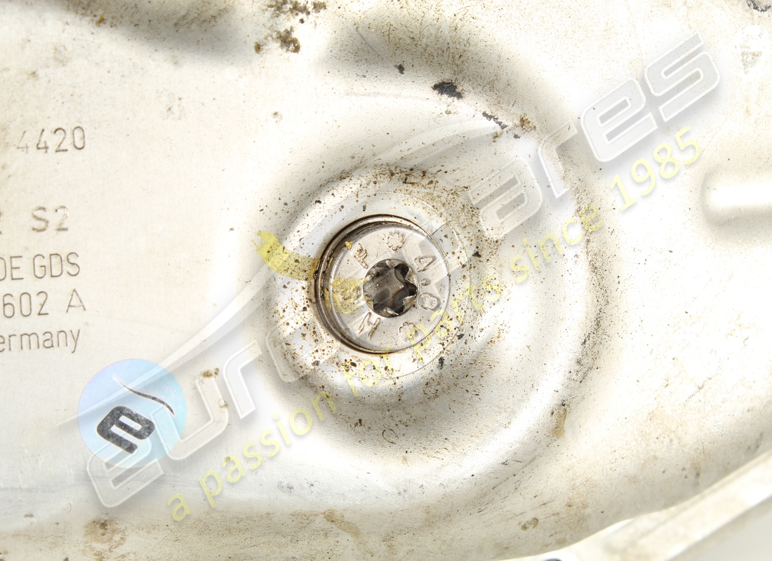 carter d'huile d'occasion lamborghini avec ouverture pour. référence 0p2103602a (4)