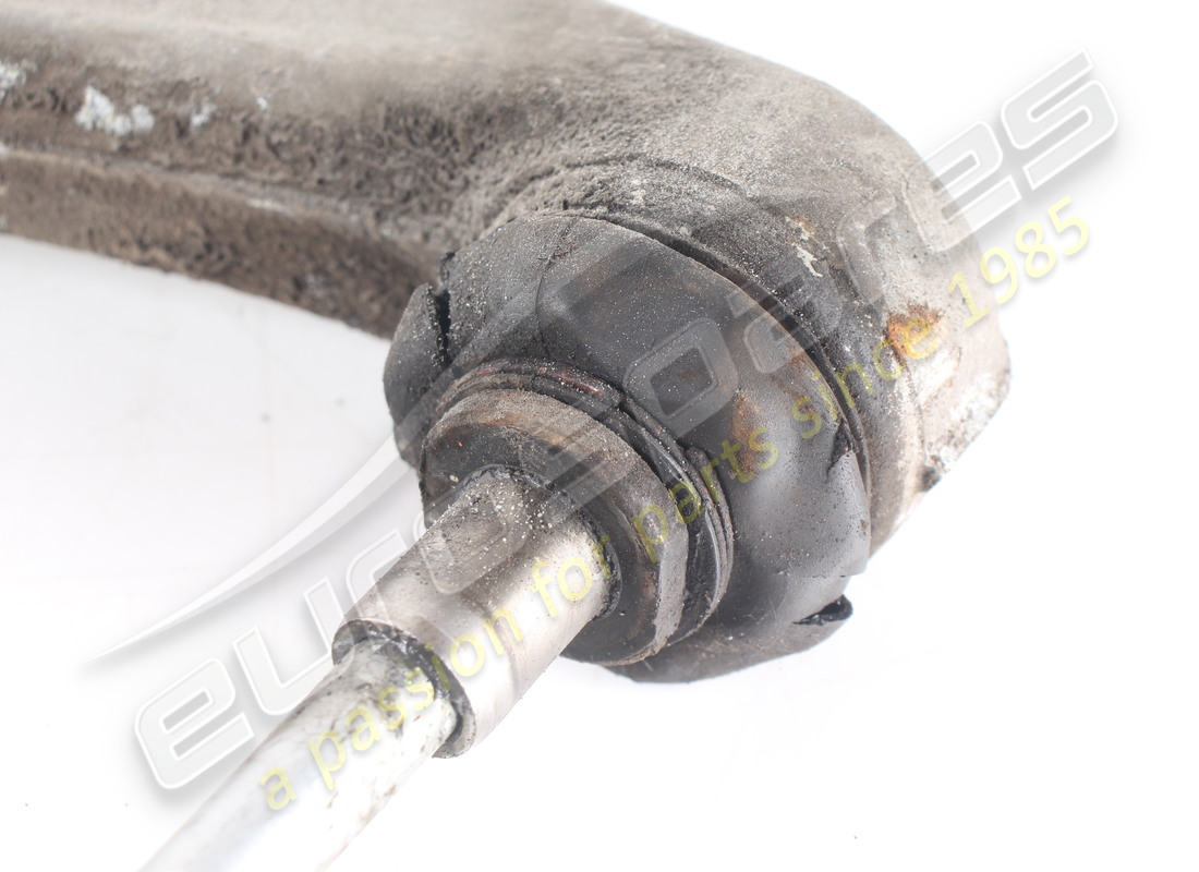 LEVIER INFÉRIEUR DE SUSPENSION ARRIÈRE GAUCHE D'OCCASION MASERATI. RÉFÉRENCE 387000013 (2) levier inférieur de suspension arrière gauche d'occasion maserati. référence 387000013 (2)