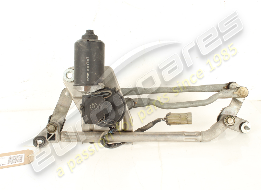 essuie-glace ferrari utilisé avec moteur. numéro de pièce 84108900 (3)