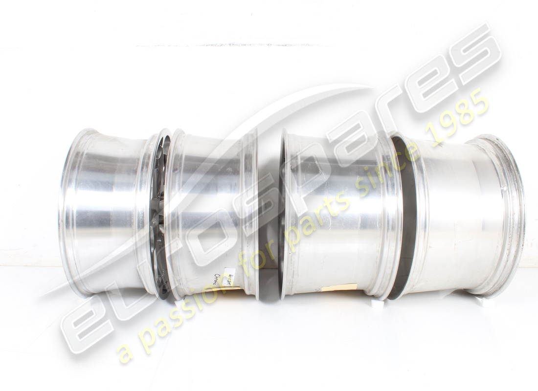 jeu de roues cassiopea d'occasion lamborghini (argent). référence 0r1400091 (23)